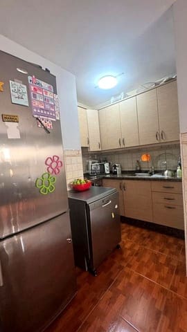 2 makuuhuone Asunto myytävänä paikassa Arona mukana 
autotalli - 275 000 € (Ref: 9383613)