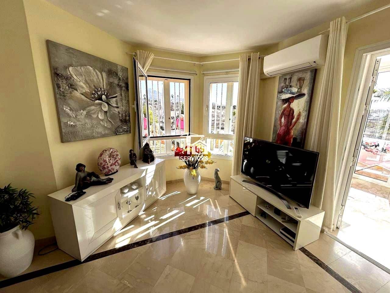 3 soverom Leilighet til salgs i Adeje med svømmebasseng garasje - € 805 000 (Ref: 9390276)