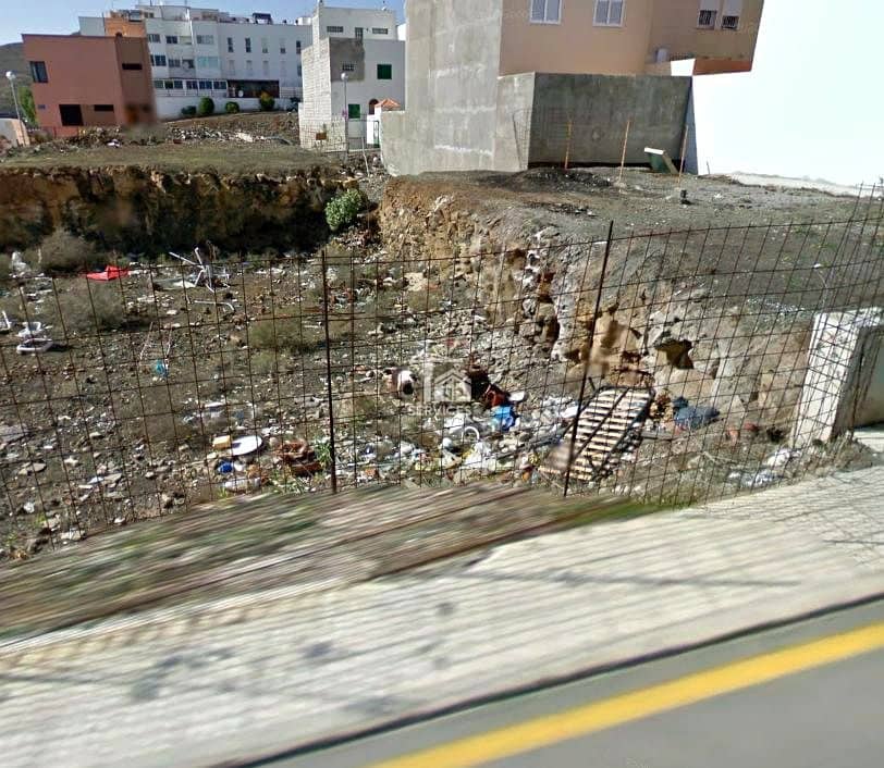 Grunde uden byggetilladelser til salg i Arona - € 95.000 (Ref: 9390277)