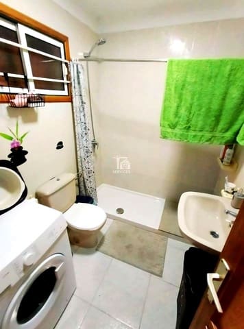 1 soverom Leilighet til salgs i Los Cristianos, Arona med svømmebasseng garasje - € 240 000 (Ref: 9390280)