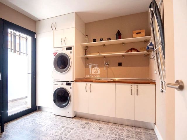 5 sypialnia Willa na sprzedaż w Armeñime, Adeje z garażem - 890 000 € (Ref: 9397044)