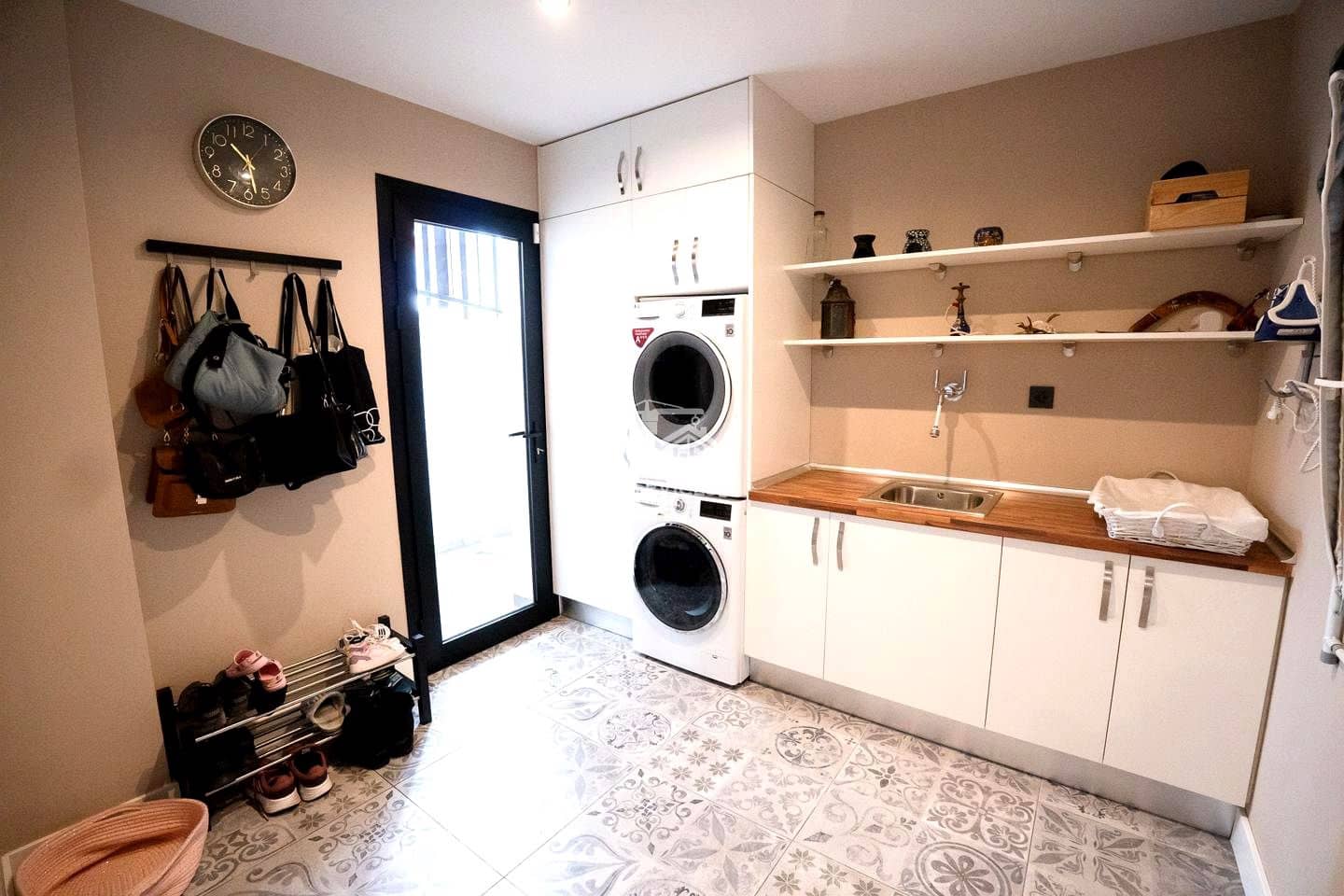 5 soverom Villa til salgs i Adeje med garasje - € 875 000 (Ref: 9397044)