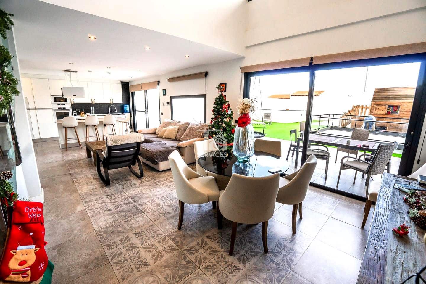 5 soverom Villa til salgs i Adeje med garasje - € 875 000 (Ref: 9397044)