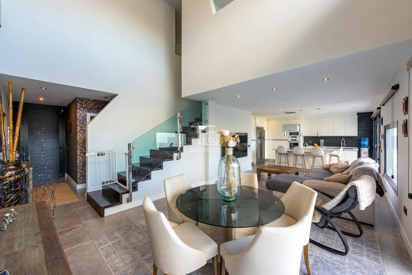 5 bedroom Villa for sale in Adeje with garage - € 890,000 (Ref: 9397044)