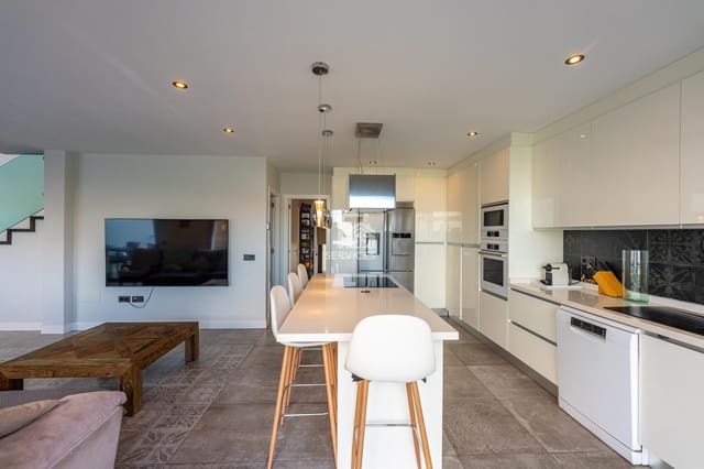 5 soveværelse Villa til salg i Armeñime, Adeje med garage - € 890.000 (Ref: 9397044)