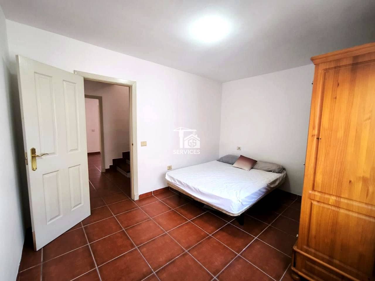 4 makuuhuone Huvila myytävänä paikassa Adeje mukana uima-altaan 
autotalli - 385 000 € (Ref: 9401316)