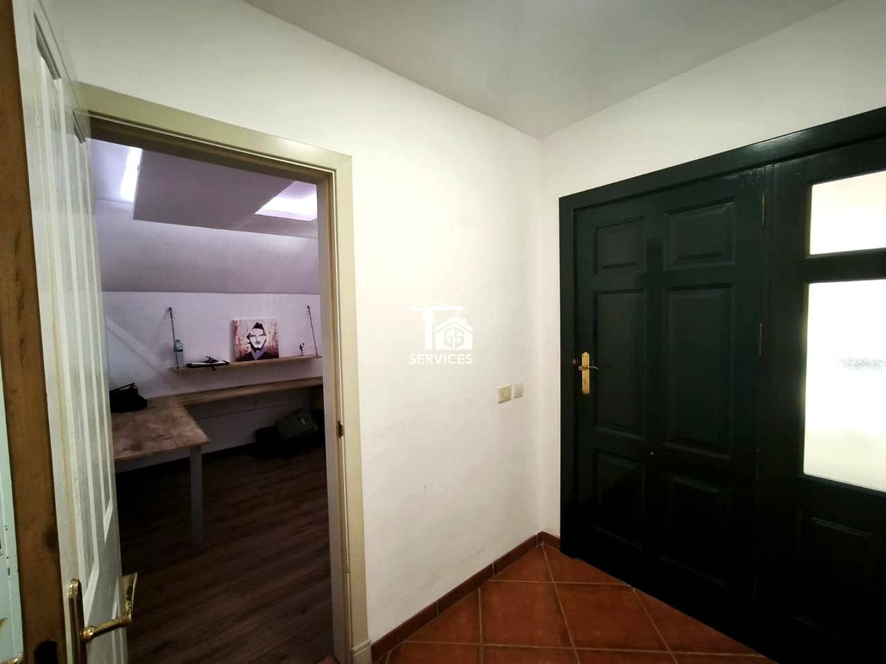 4 makuuhuone Huvila myytävänä paikassa Adeje mukana uima-altaan 
autotalli - 385 000 € (Ref: 9401316)