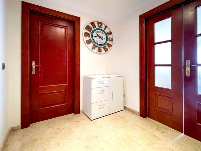 2 slaapkamer Flat te koop in Puerto Santiago, Santiago del Teide met zwembad garage - € 425.000 (Ref: 9403118)