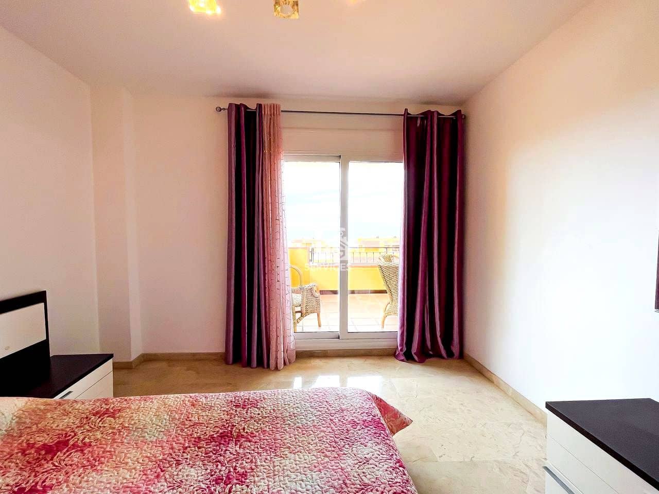 2 slaapkamer Flat te koop in Santiago del Teide met zwembad garage - € 425.000 (Ref: 9403118)