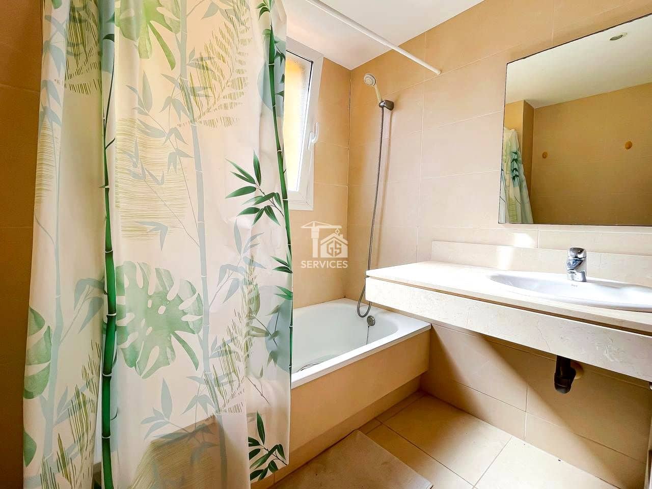 2 slaapkamer Flat te koop in Santiago del Teide met zwembad garage - € 425.000 (Ref: 9403118)