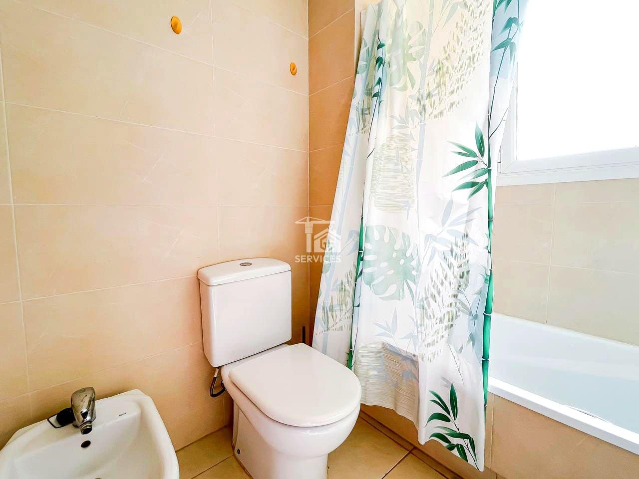 2 slaapkamer Flat te koop in Santiago del Teide met zwembad garage - € 425.000 (Ref: 9403118)