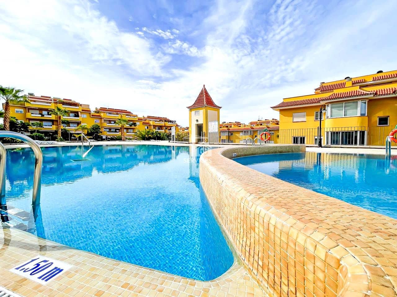 2 slaapkamer Flat te koop in Santiago del Teide met zwembad garage - € 425.000 (Ref: 9403118)