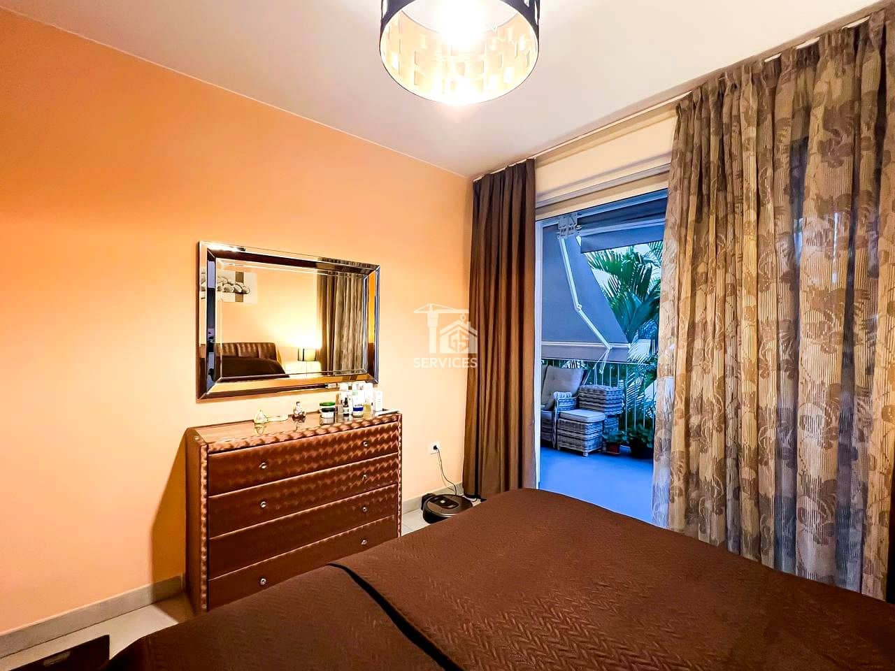 2 slaapkamer Flat te koop in Adeje met zwembad garage - € 350.000 (Ref: 9403120)