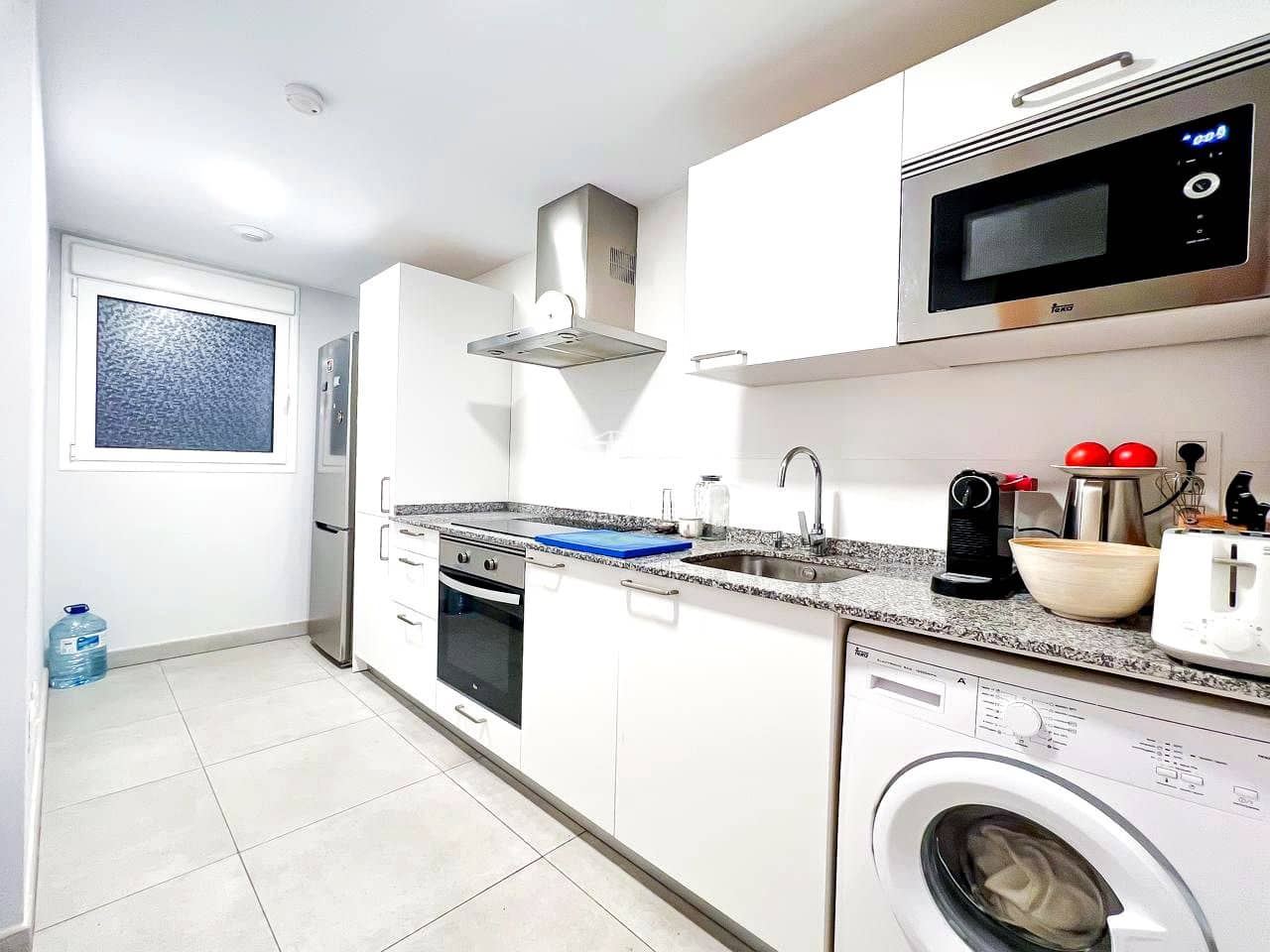 2 slaapkamer Flat te koop in Adeje met zwembad garage - € 350.000 (Ref: 9403120)