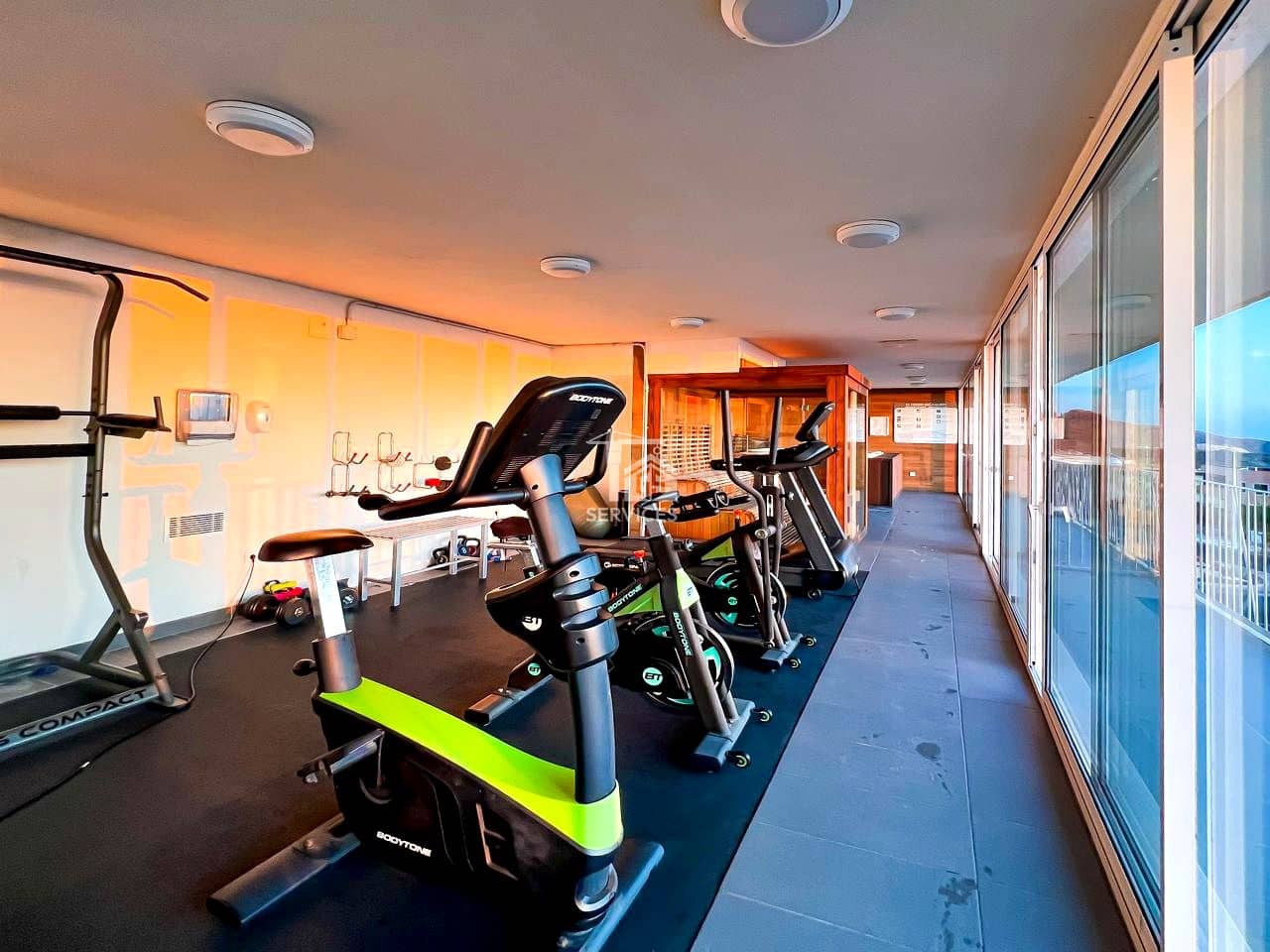 2 slaapkamer Flat te koop in Adeje met zwembad garage - € 350.000 (Ref: 9403120)