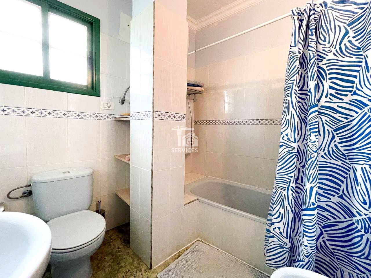 3 bedroom Villa for sale in Granadilla de Abona with garage - € 850,000 (Ref: 9405812)