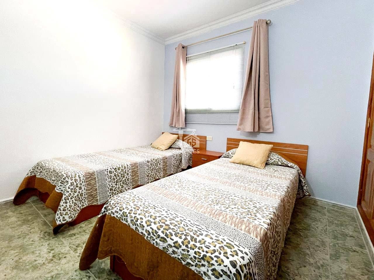 3 bedroom Villa for sale in Granadilla de Abona with garage - € 850,000 (Ref: 9405812)