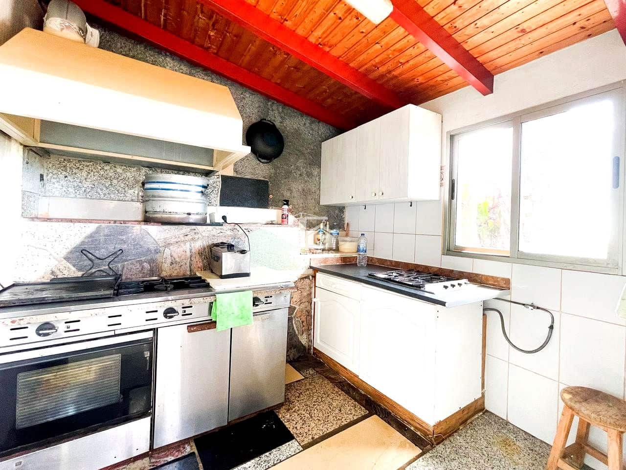 3 bedroom Villa for sale in Granadilla de Abona with garage - € 850,000 (Ref: 9405812)