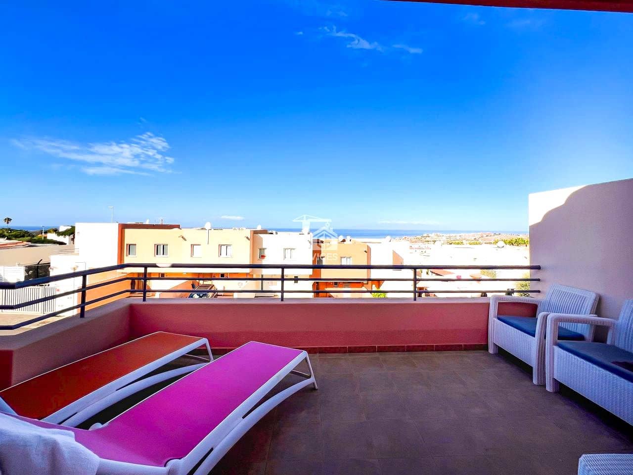 Chalet de 3 habitaciones en Costa Adeje en venta con garaje - 475.000 € (Ref: 9405813)