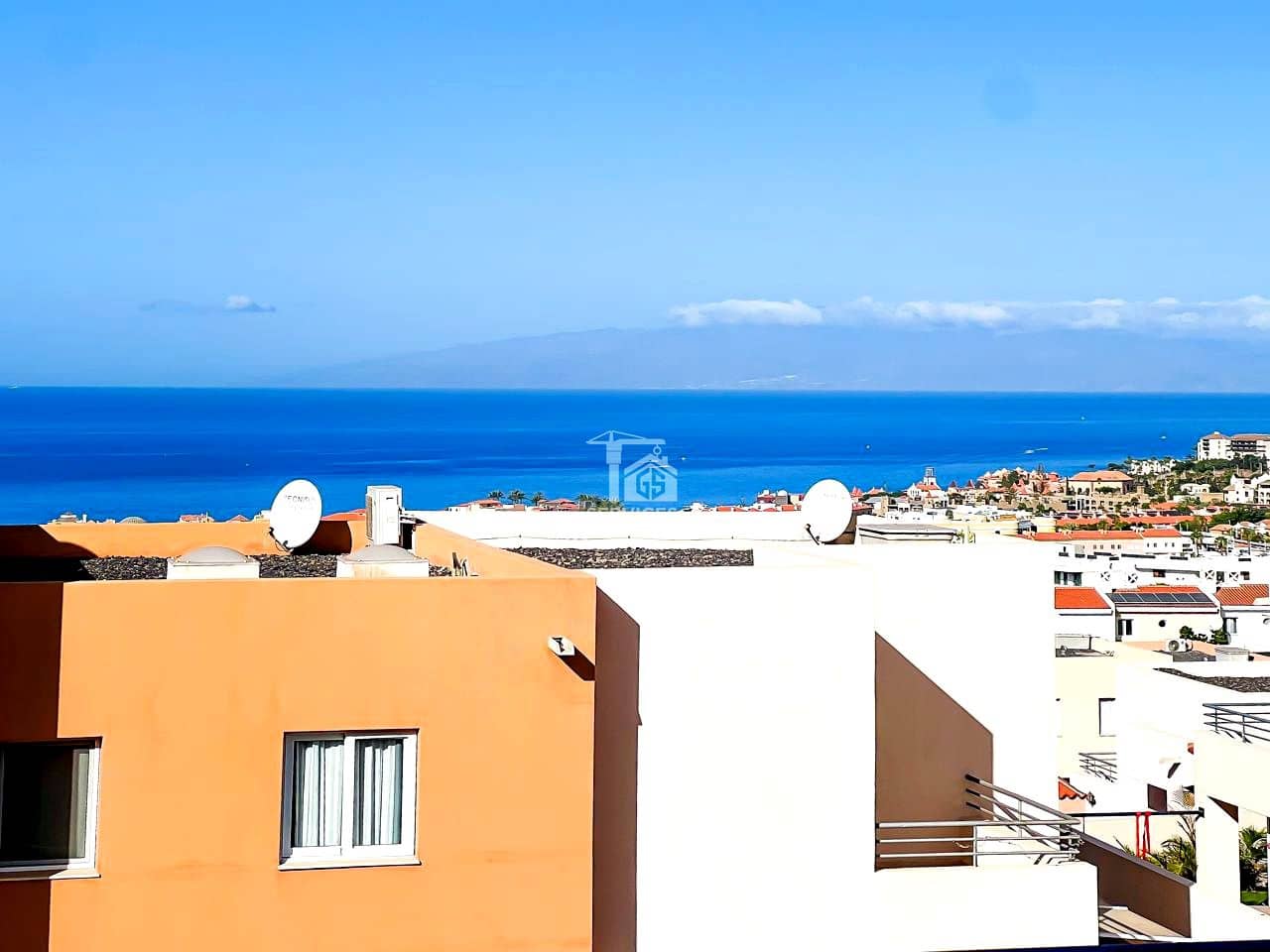 Chalet de 3 habitaciones en Costa Adeje en venta con garaje - 475.000 € (Ref: 9405813)