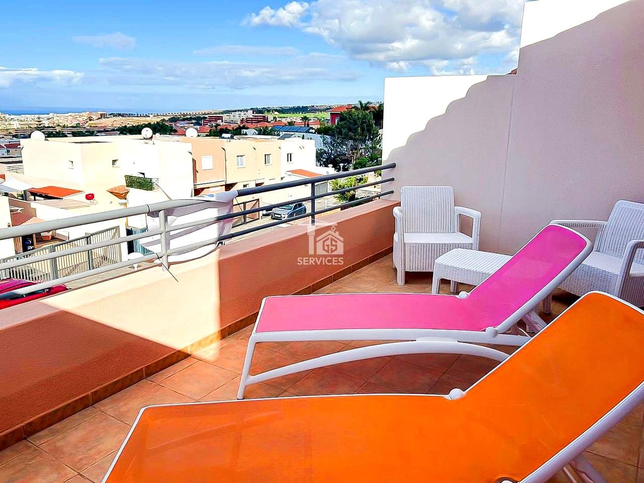 Chalet de 3 habitaciones en Costa Adeje en venta con garaje - 475.000 € (Ref: 9405813)