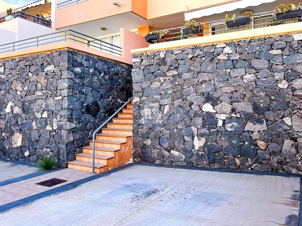 Chalet de 3 habitaciones en Costa Adeje en venta con garaje - 475.000 € (Ref: 9405813)