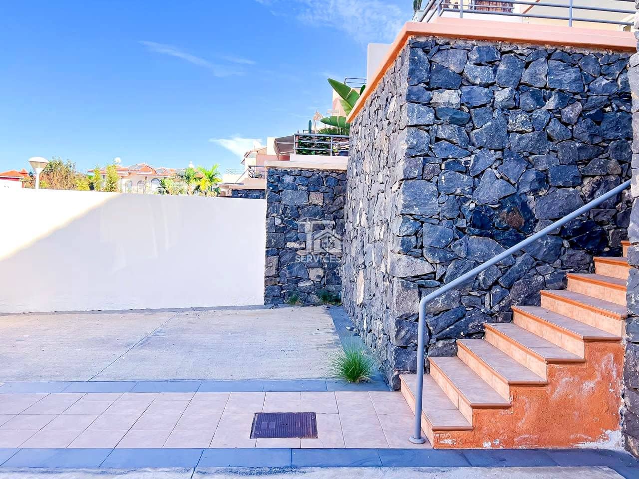 Chalet de 3 habitaciones en Costa Adeje en venta con garaje - 475.000 € (Ref: 9405813)