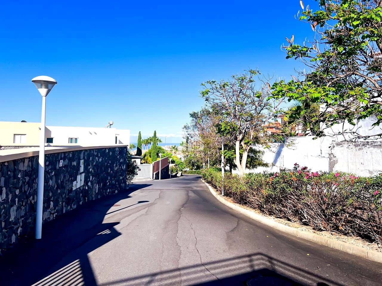 Chalet de 3 habitaciones en Costa Adeje en venta con garaje - 475.000 € (Ref: 9405813)