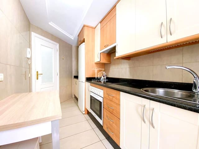 1 soveværelse Lejlighed til salg i Playa del Duque, Adeje med swimmingpool garage - € 599.000 (Ref: 9408258)