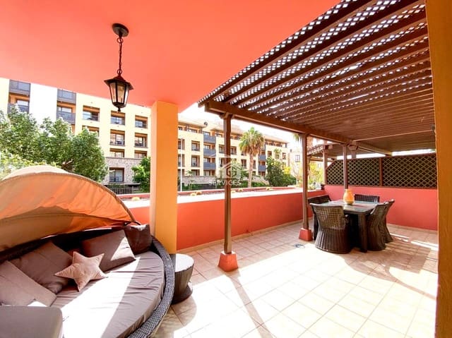 1 soveværelse Lejlighed til salg i Playa del Duque, Adeje med swimmingpool garage - € 599.000 (Ref: 9408258)