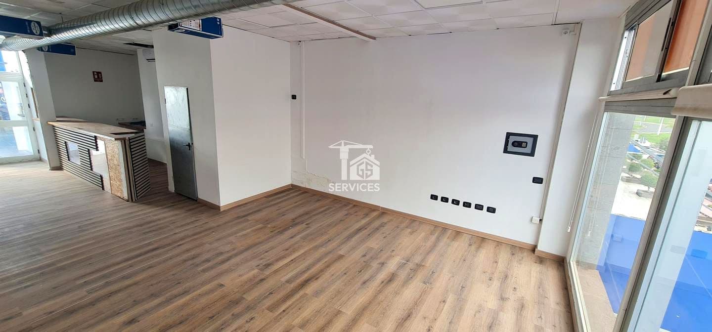 1 bedroom Business for sale in Adeje - € 195,000 (Ref: 9408259)