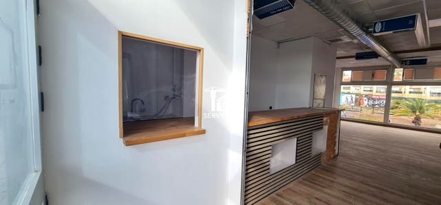 1 soveværelse Virksomhed til salg i Torviscas Bajo, Adeje - € 195.000 (Ref: 9408259)