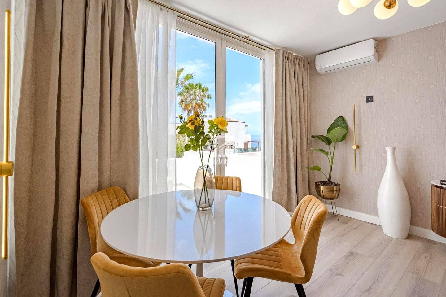 1 soveværelse Lejlighed til salg i Costa Adeje med swimmingpool garage - € 358.000 (Ref: 9408261)