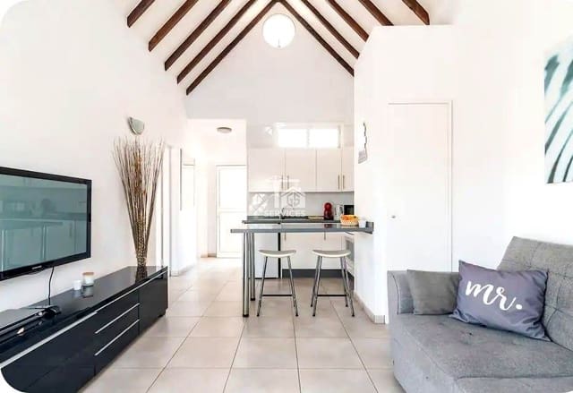 1 soveværelse Lejlighed til salg i Playa Fañabe, Adeje med swimmingpool - € 350.000 (Ref: 9409160)