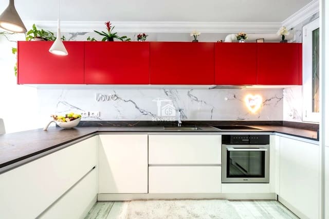 2 bedroom Flat for sale in Torviscas Centro y Alto, Adeje with pool garage - € 425,000 (Ref: 9409219)