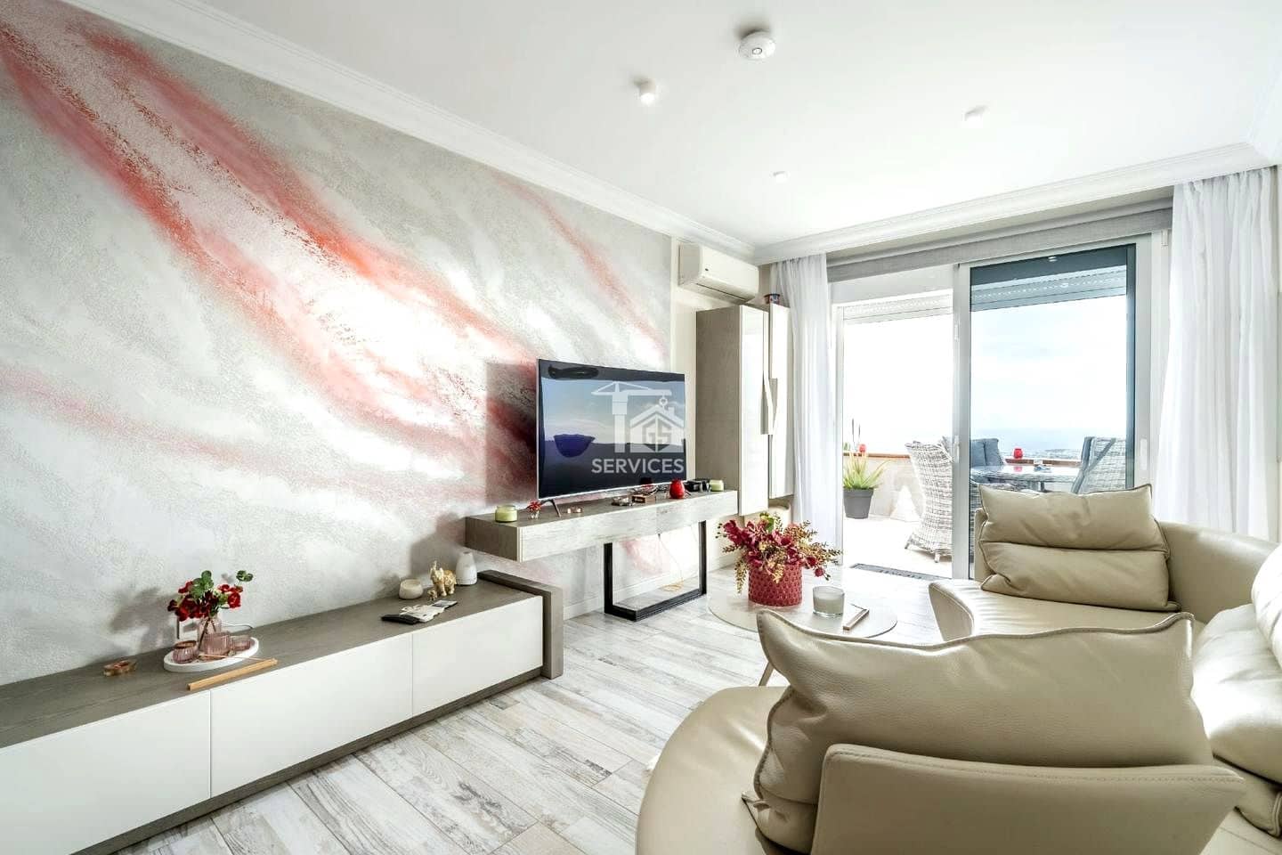 2 bedroom Flat for sale in Costa Adeje with pool garage - € 425,000 (Ref: 9409219)