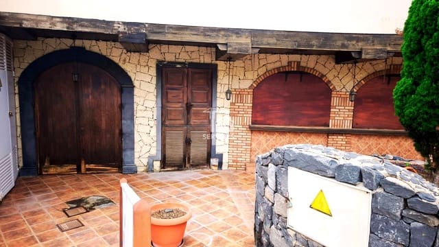 5 bedroom Business for sale in San Miguel de Abona with pool garage - € 340,000 (Ref: 9410010)