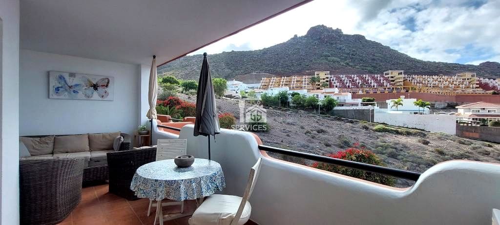 2 bedroom Flat for sale in Costa Adeje with pool garage - € 335,000 (Ref: 9415652)
