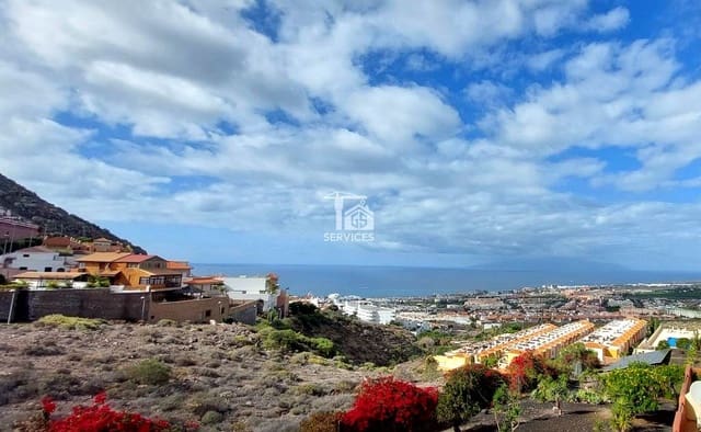 2 bedroom Flat for sale in Torviscas Centro y Alto, Adeje with pool garage - € 335,000 (Ref: 9415652)