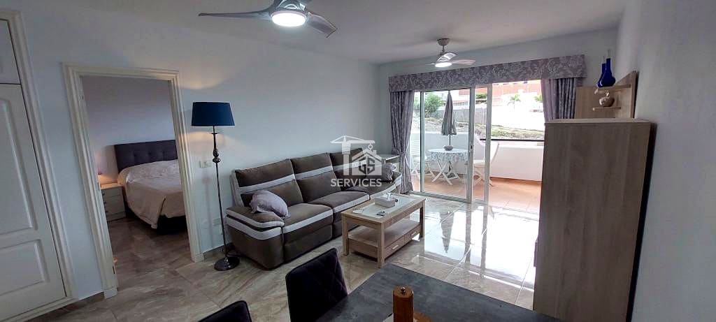 2 bedroom Flat for sale in Costa Adeje with pool garage - € 335,000 (Ref: 9415652)