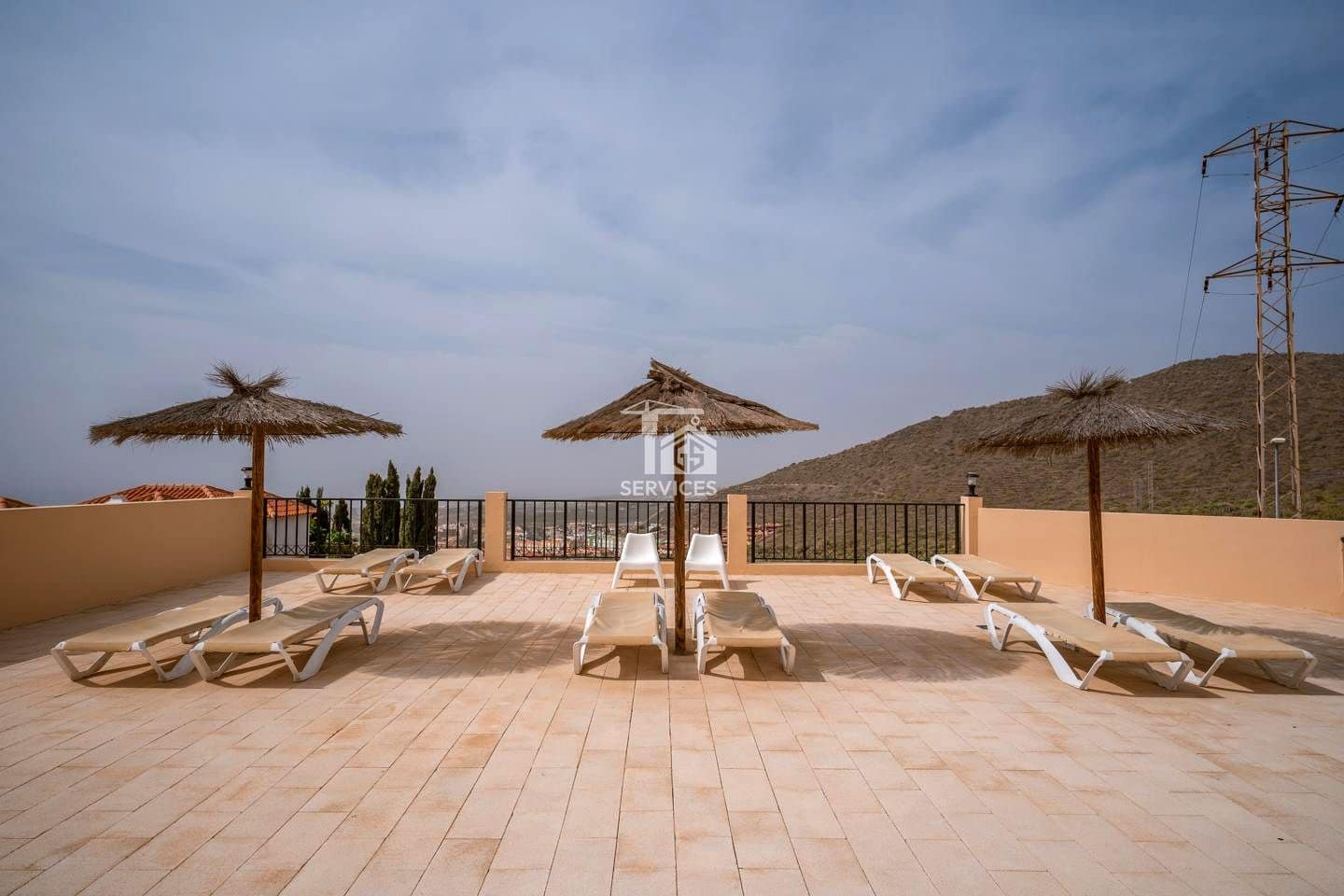 2 bedroom Flat for sale in Costa Adeje with pool garage - € 335,000 (Ref: 9415652)