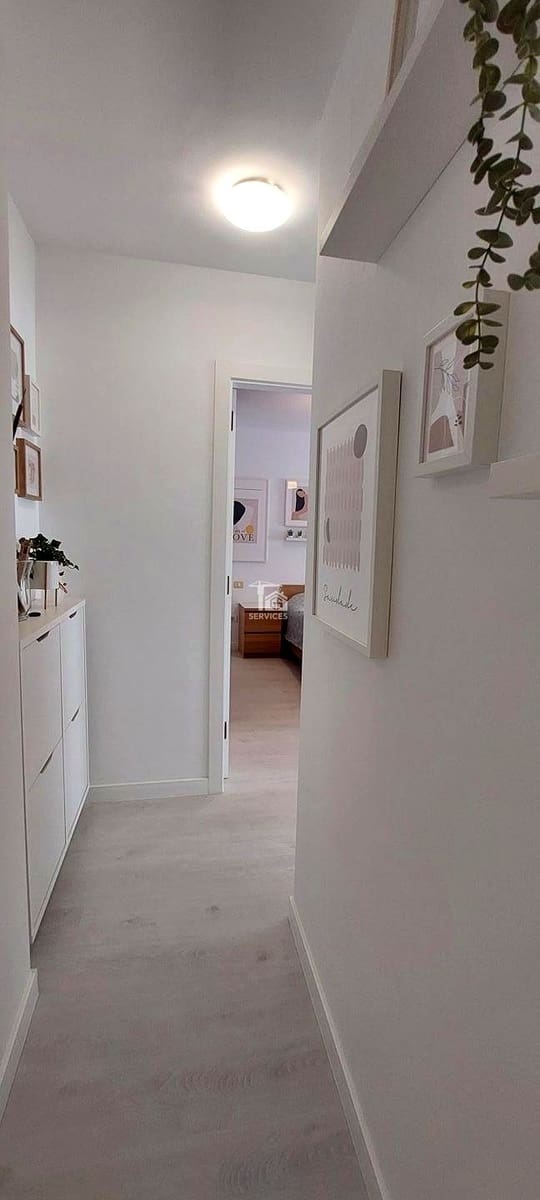 2 slaapkamer Flat te koop in Adeje met garage - € 265.000 (Ref: 9417870)