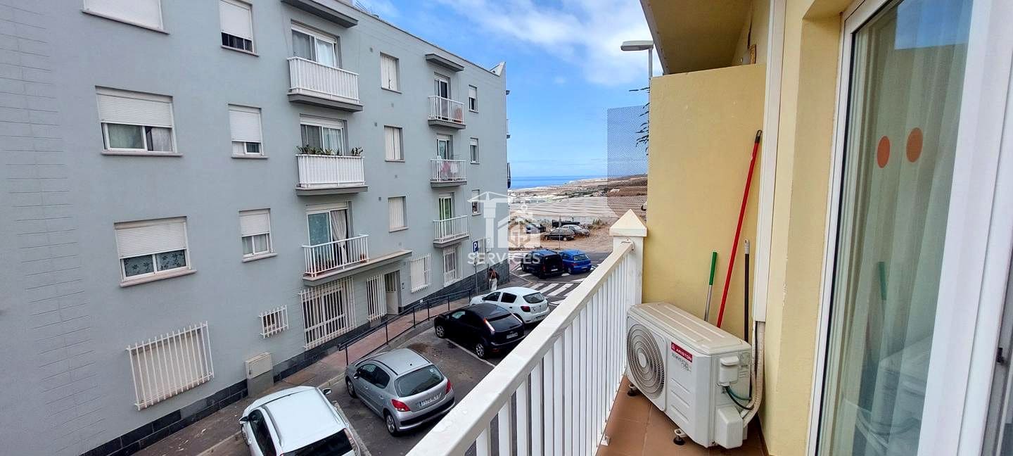 2 slaapkamer Flat te koop in Adeje met garage - € 265.000 (Ref: 9417870)