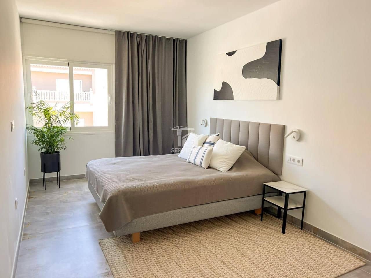 2 bedroom Flat for sale in Arona with garage - € 239,000 (Ref: 9421781)