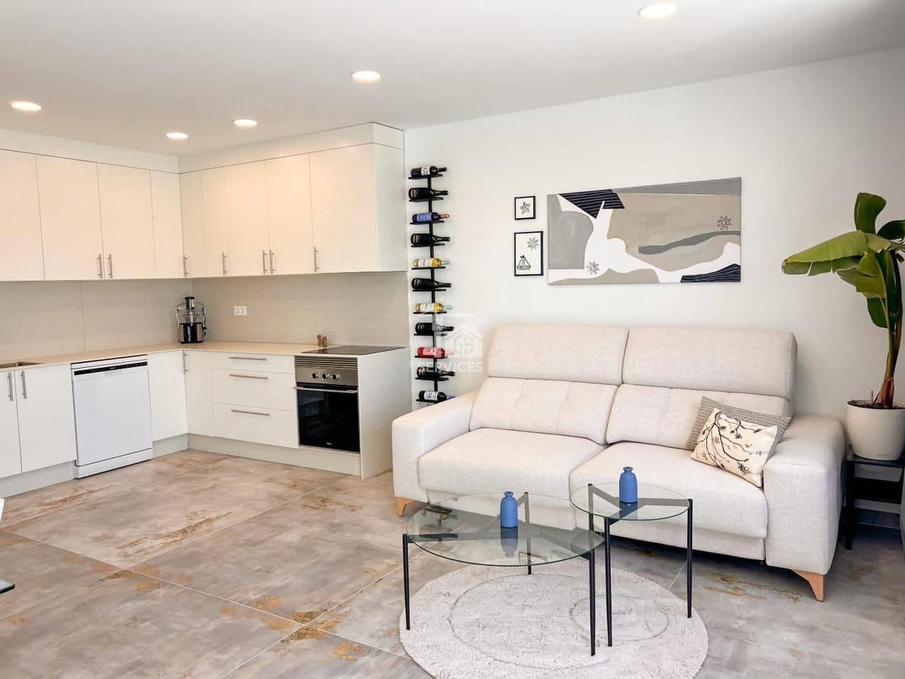 2 bedroom Flat for sale in Arona with garage - € 239,000 (Ref: 9421781)