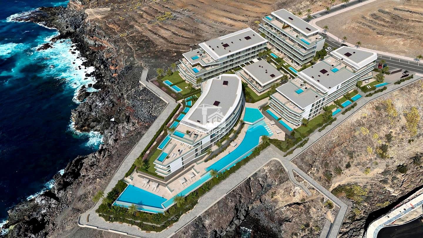 2 sypialnia Mieszkanie na sprzedaż w Adeje z basenem garażem - 670 000 € (Ref: 9425379)