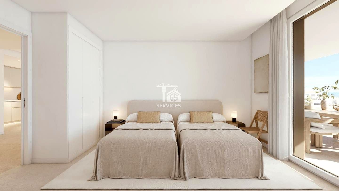 2 makuuhuone Asunto myytävänä paikassa Adeje mukana uima-altaan 
autotalli - 653 000 € (Ref: 9425380)