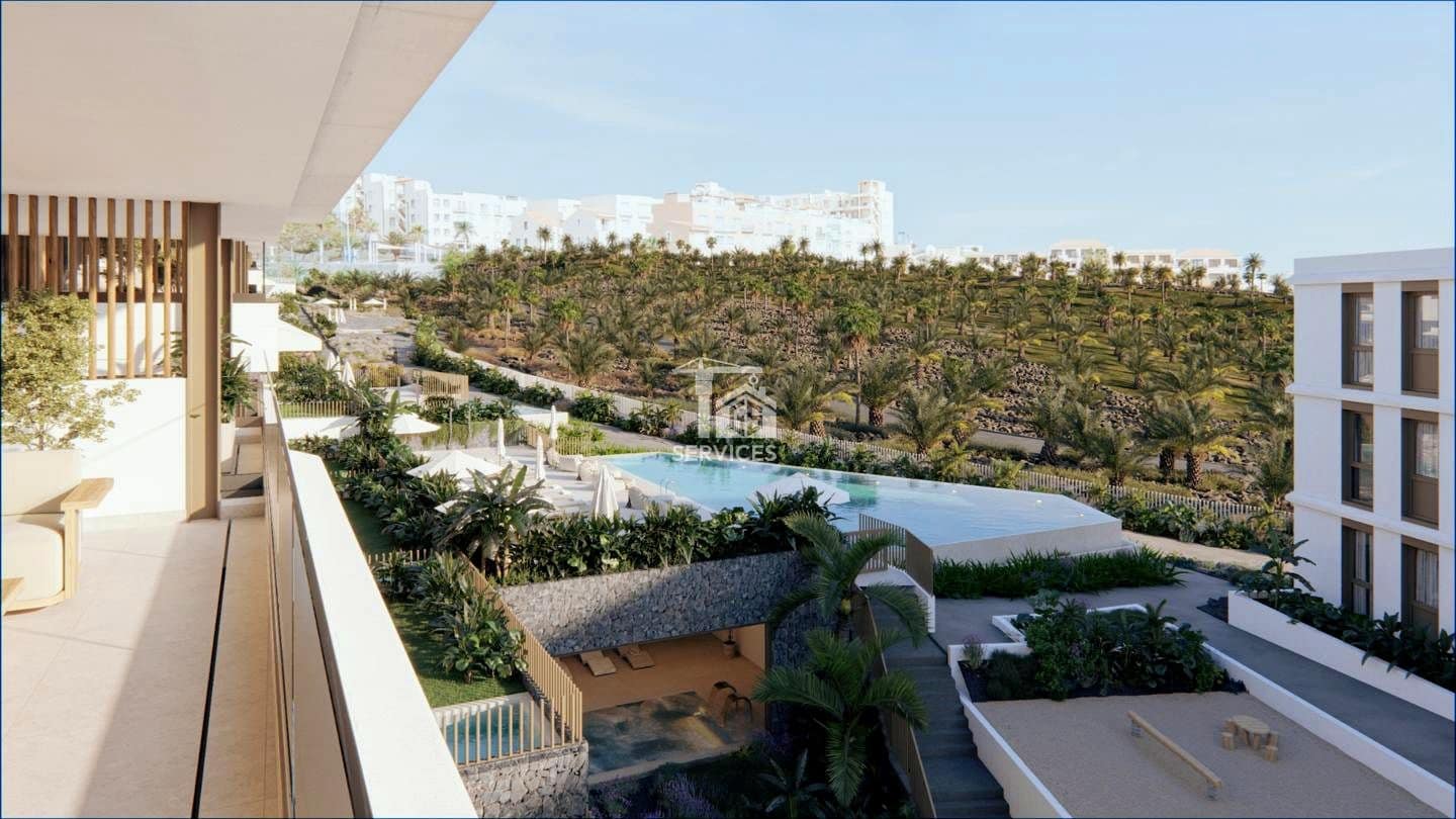 2 makuuhuone Asunto myytävänä paikassa Adeje mukana uima-altaan 
autotalli - 653 000 € (Ref: 9425380)