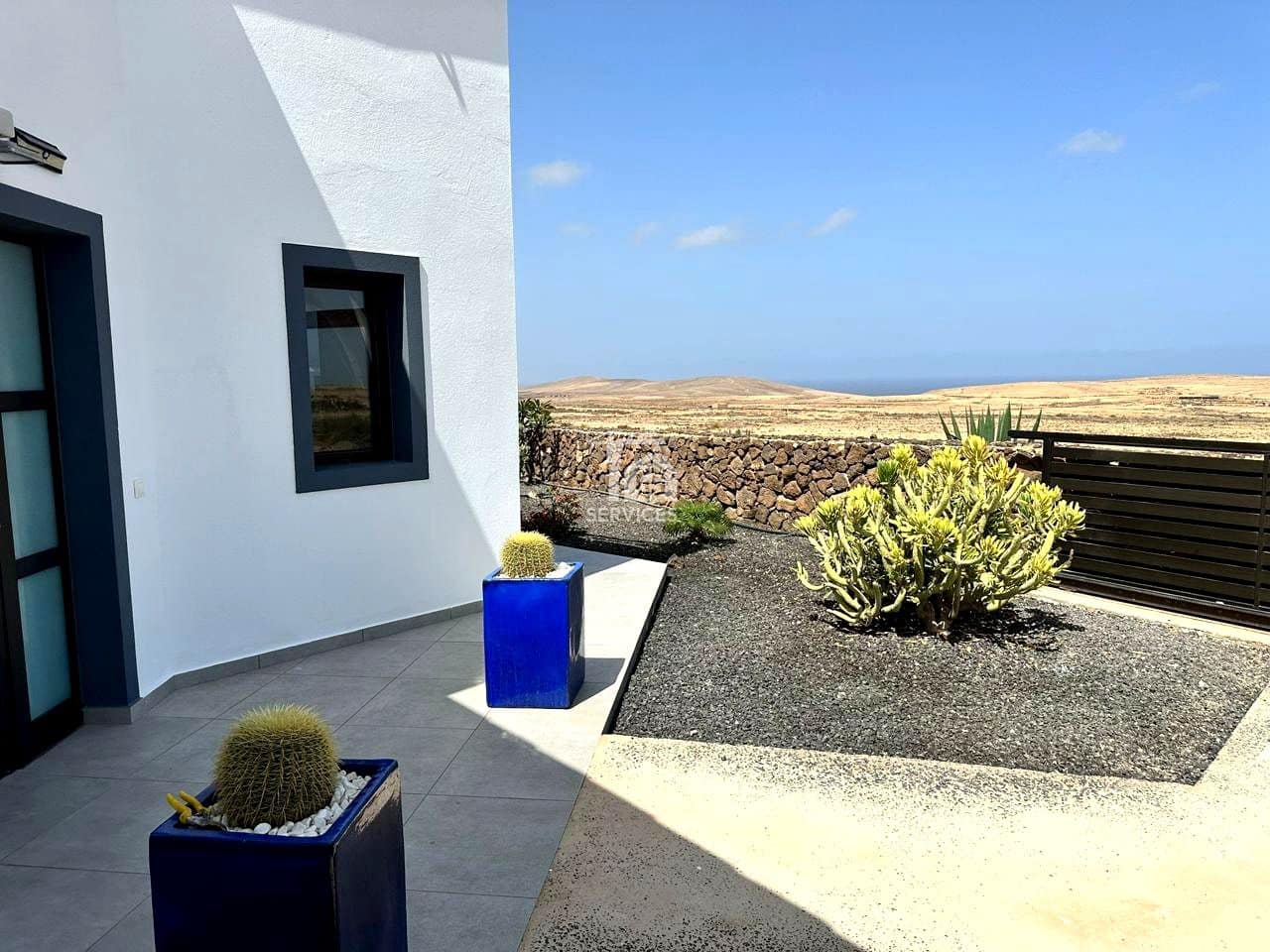 2 slaapkamer Villa te koop in La Oliva met zwembad garage - € 620.000 (Ref: 9425439)