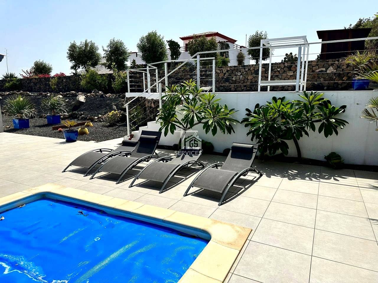 2 slaapkamer Villa te koop in La Oliva met zwembad garage - € 620.000 (Ref: 9425439)